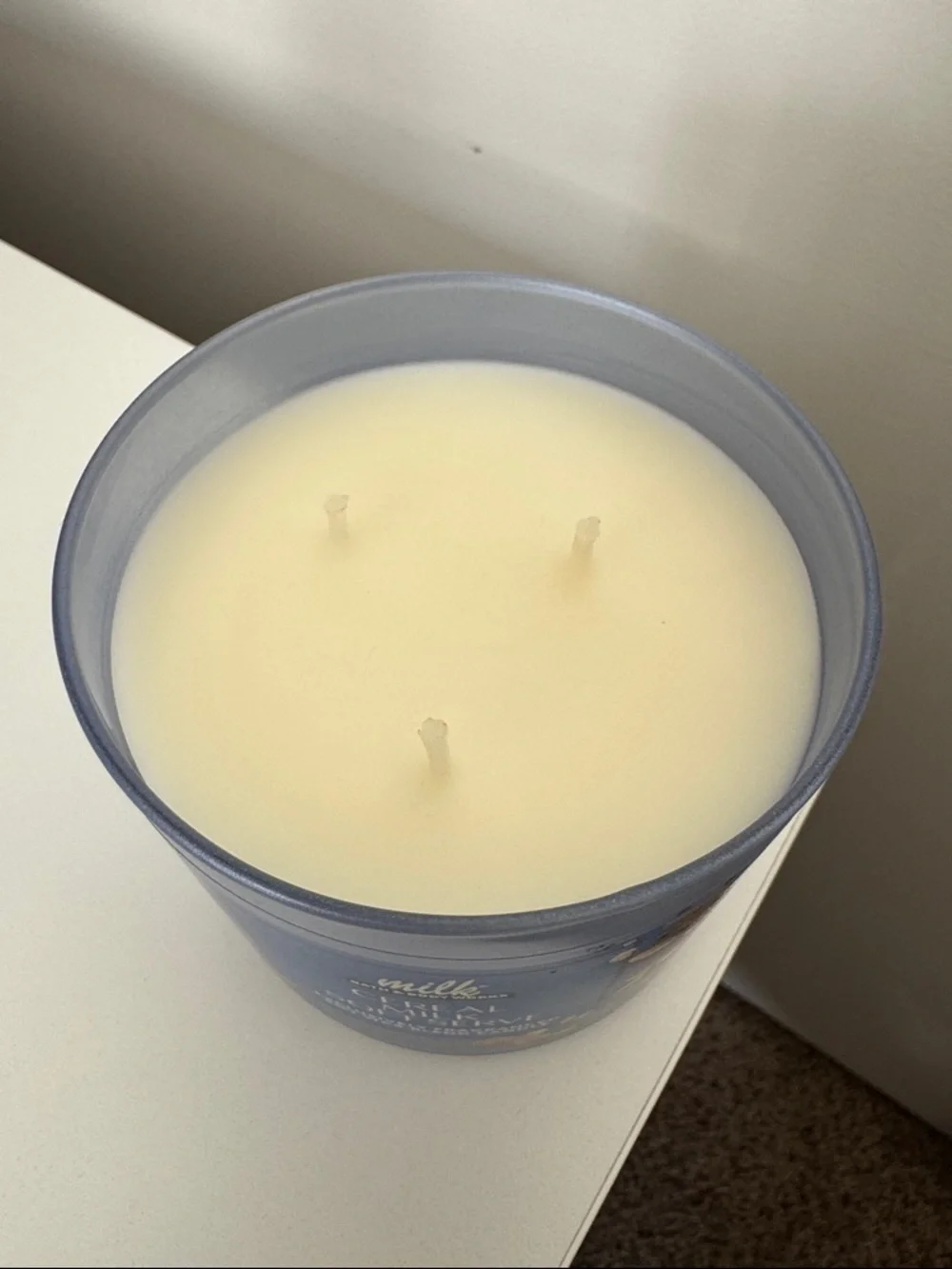 Bath & Body Works x Milk Cereal Milk Soft Serve Soy Wax Candle - 3 Wick - Picture 2 of 3